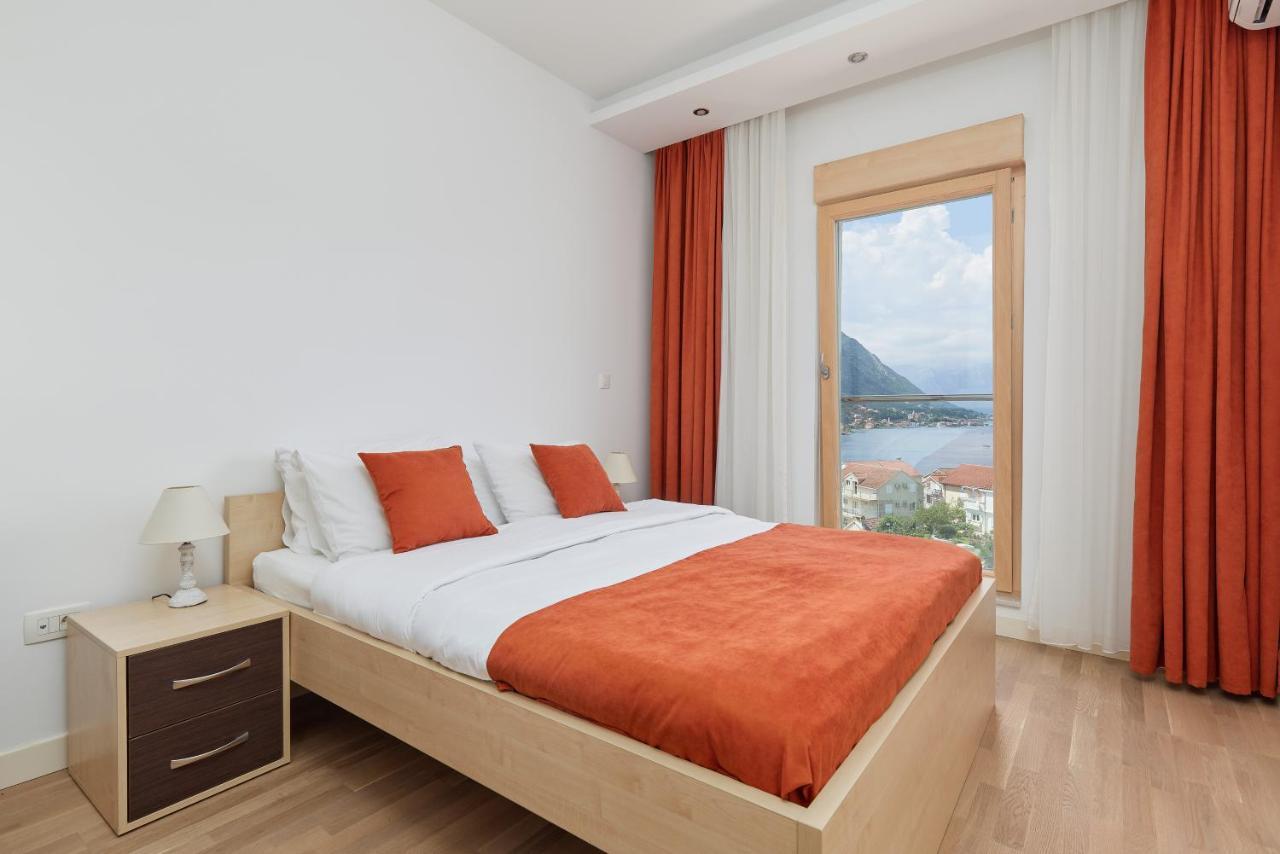 M&M&M Apartments Cattaro Esterno foto