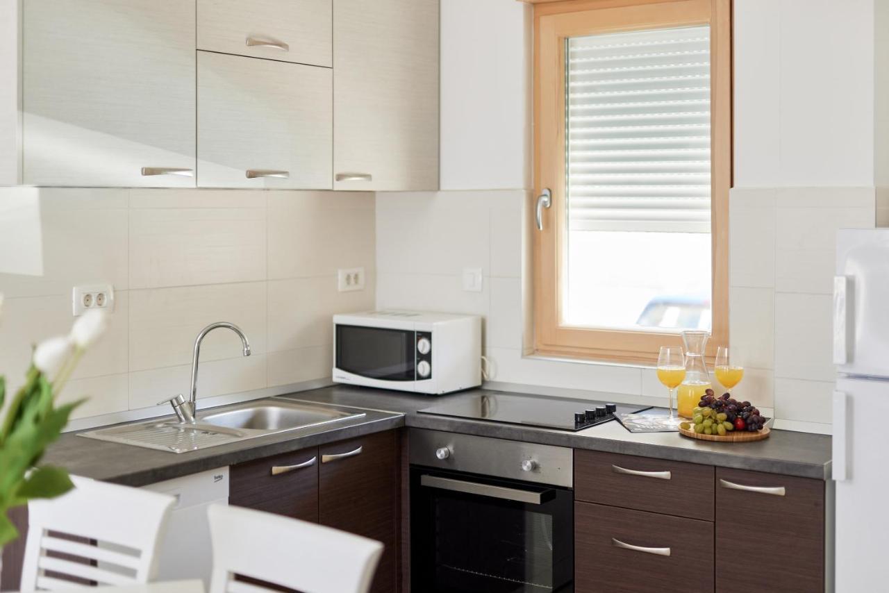 M&M&M Apartments Cattaro Esterno foto