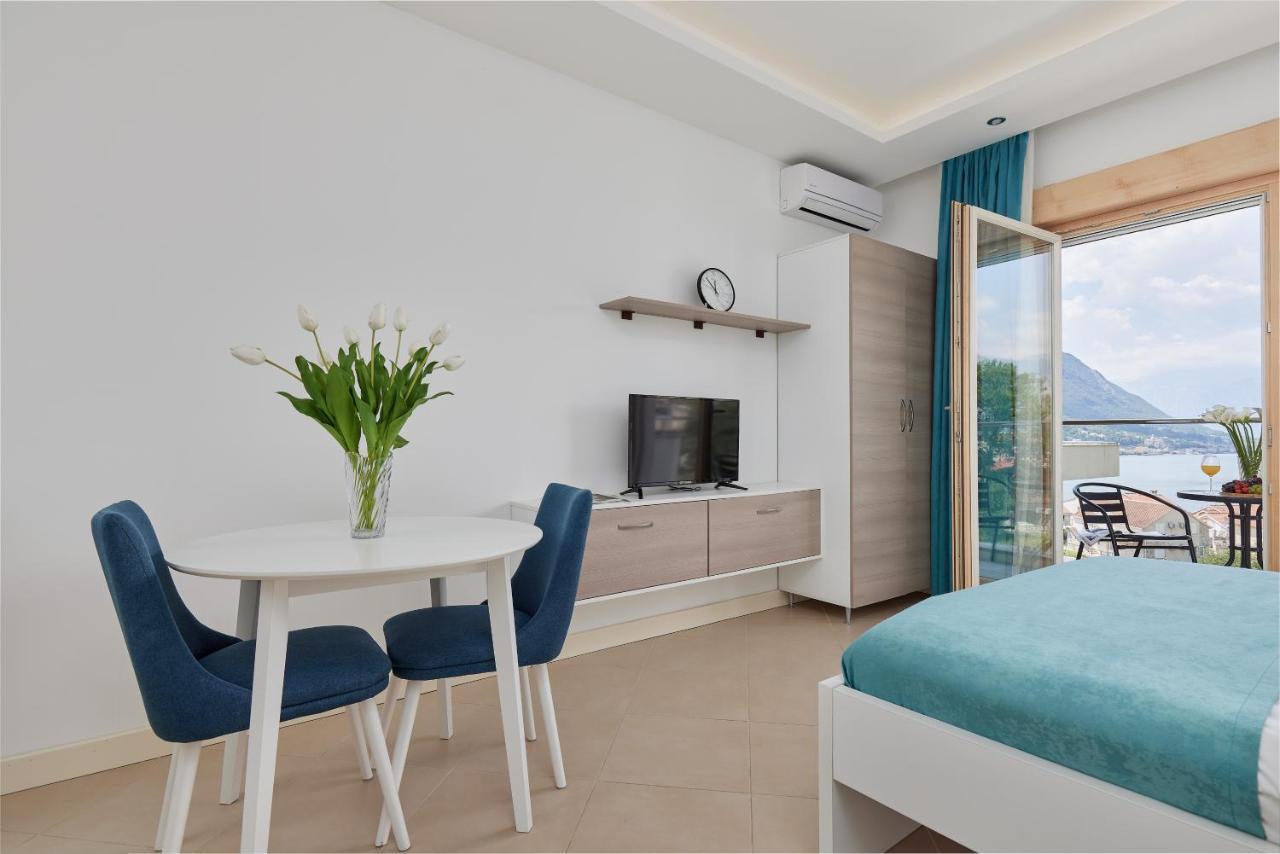 M&M&M Apartments Cattaro Esterno foto